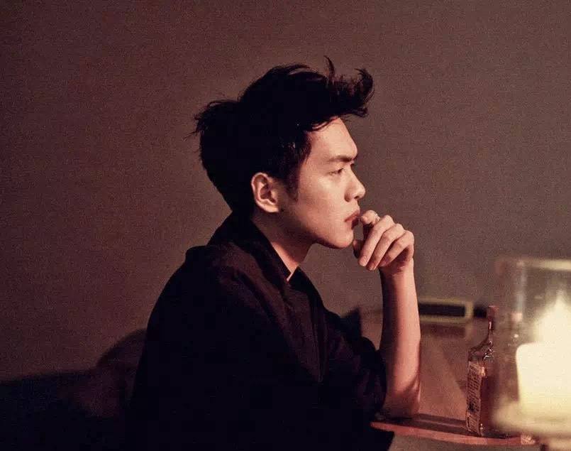 赵丽颖|明明长得很像,却一个惊艳、一个“路人脸”,问题出在鼻子上?