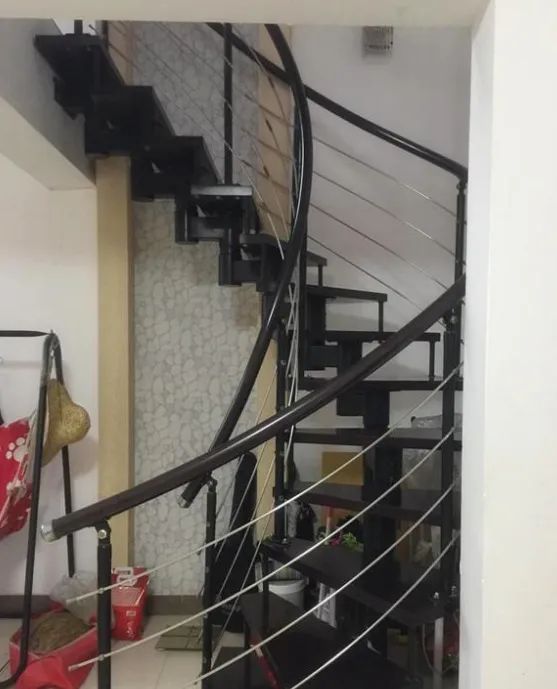 晒晒我家160平的“山景房”,温馨舒适,超喜欢二楼大露台!