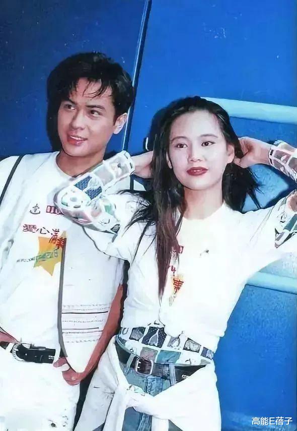 周洁琼|52岁郑嘉颖宣布和31岁陈凯琳迎第三胎，小花杀手终变“绝世好爸”