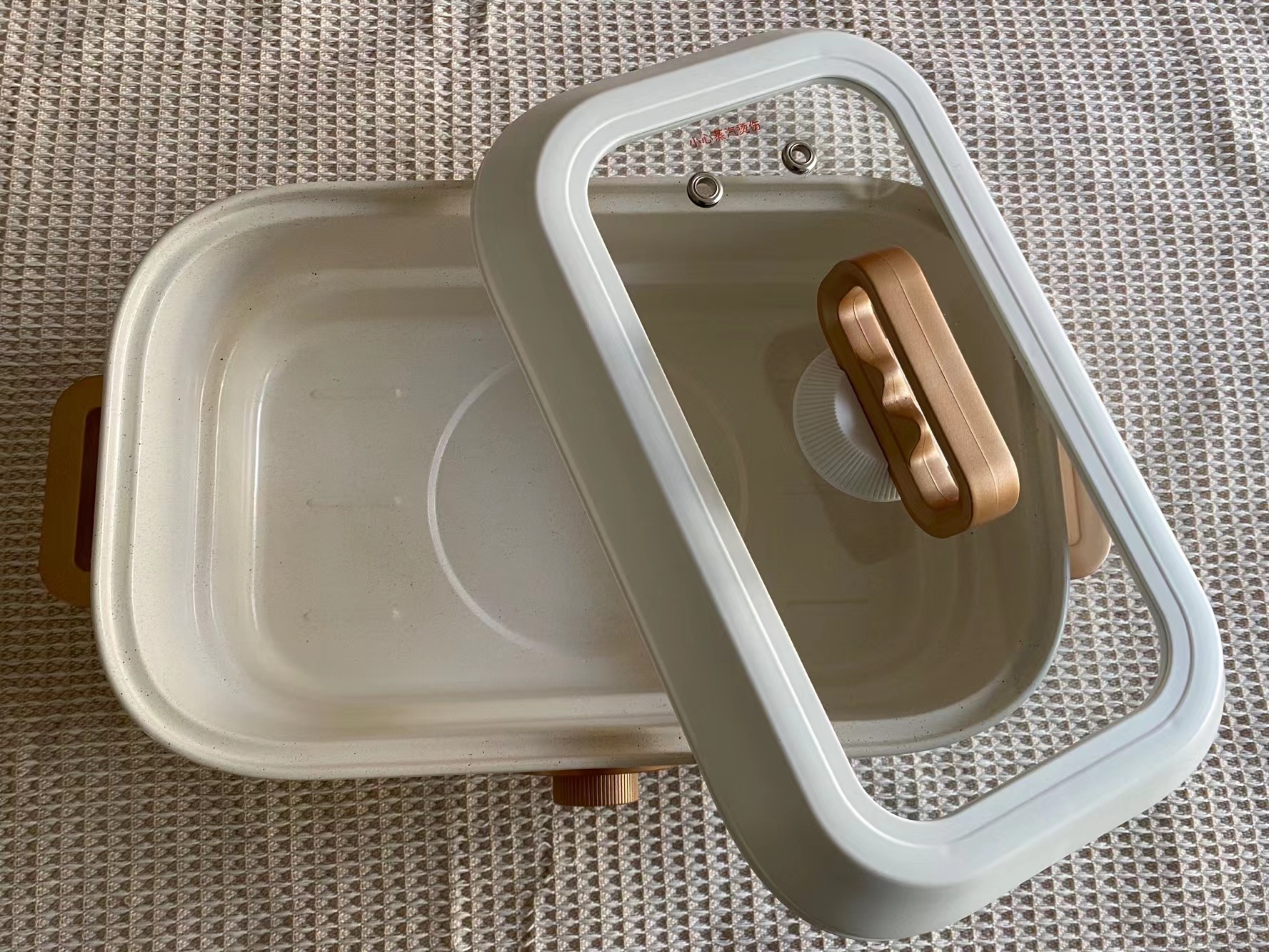 厨房太小怎么办？用多功能电煮锅，煎炒蒸炖煮样样行