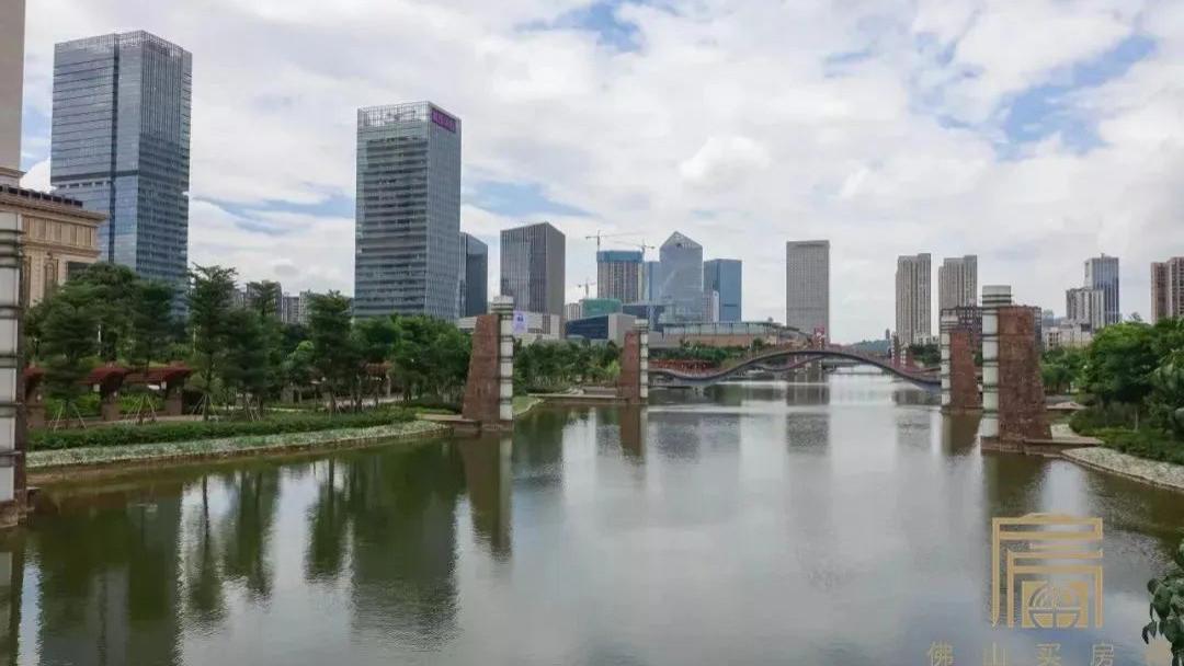 杭州|4.8万人围观！溢价1193万元才成交！佛山千万级豪宅太难抢了！