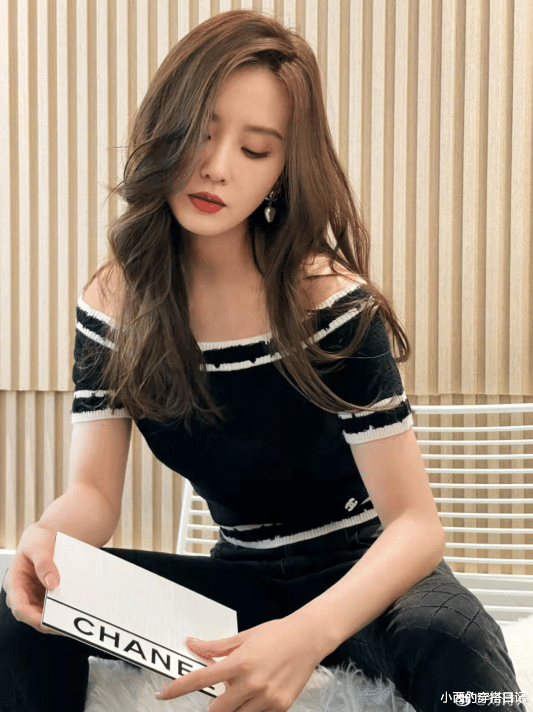 刘诗诗|34岁的刘诗诗女人味越来越浓了，她的穿搭思路，很值得借鉴