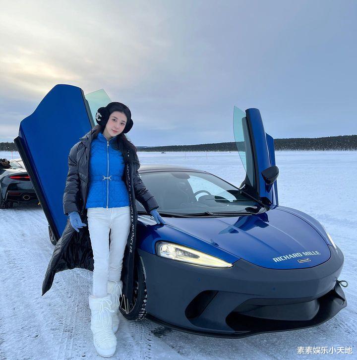 宣云|潘玮柏带宣云芬兰度假：雪地里开豪车看极光，宣云发文感谢老公