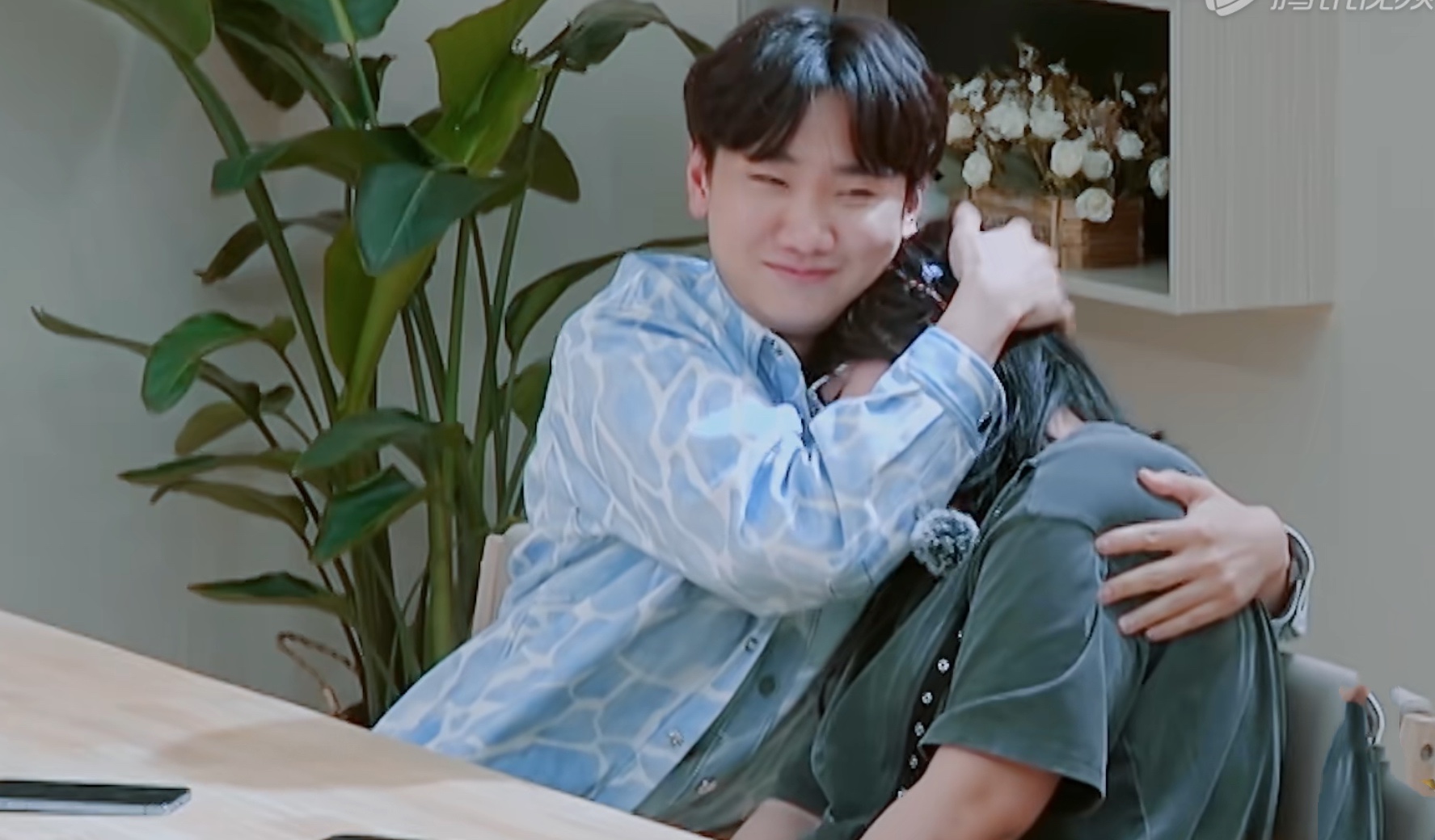 李雪琴|样样都不如李雪琴优秀，宋丹丹为何更青睐辣目洋子？原因很现实