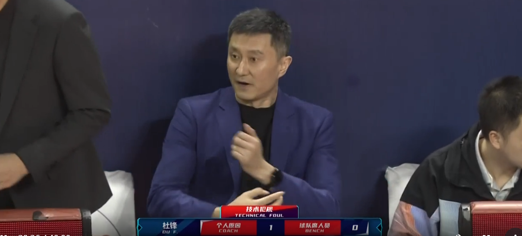 广东男篮|恭喜杜锋！惨败却收获可塑之才，失误大王进步明显，遍布攻防两端