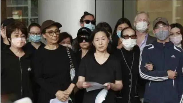 赌王|何超欣：赌王78岁的老来女，因长相酷似利智，一出生就身价700亿