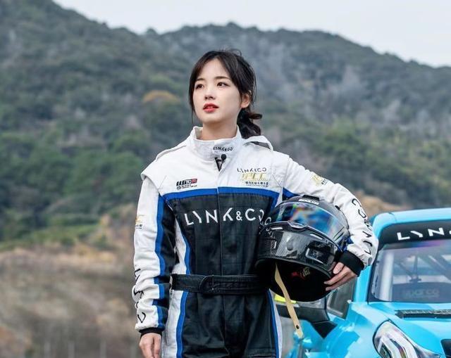 王冰冰|曝王冰冰徐嘉余仍未分手,女方将调回地方台,做幕后工作不再出镜