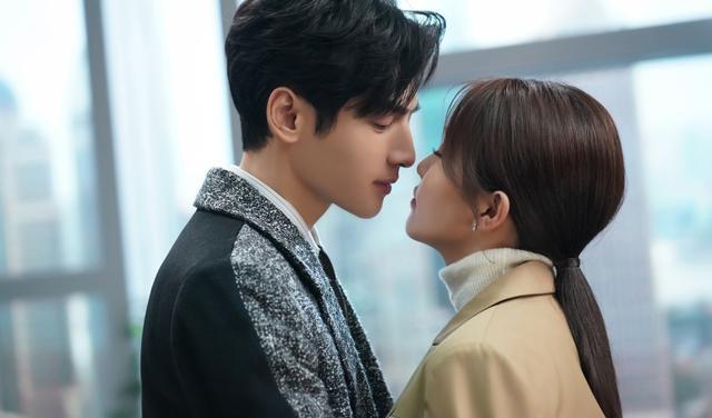 袁帅|半是蜜糖半是伤：被剧名耽误的甜宠剧，十年暗恋终成眷属