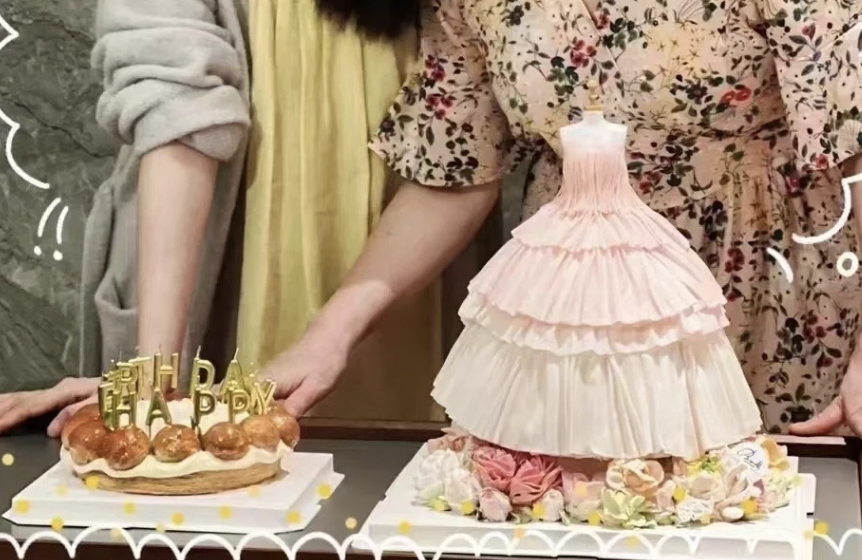 范冰冰|41岁范冰冰和妈妈同框庆生如同姐妹,张钧甯无惧争议留言送祝福