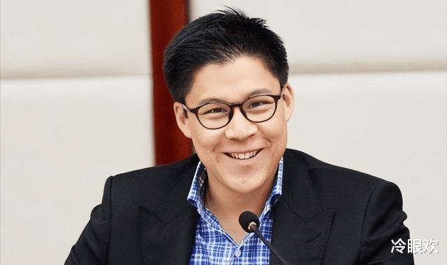 郭晶晶|频频出现在名流聚会上的郭晶晶怀疑霍启刚累积了人脉，现在有希望得到新的位置