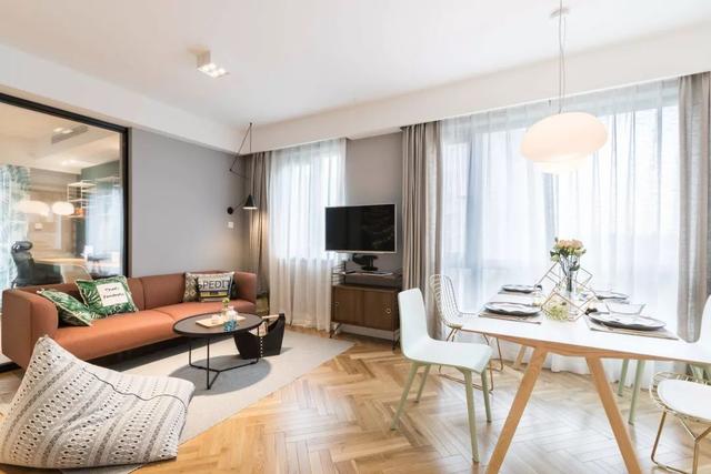 她用「灰+绿」完美诠释高级北欧风,还实现了九大功能区,真棒!