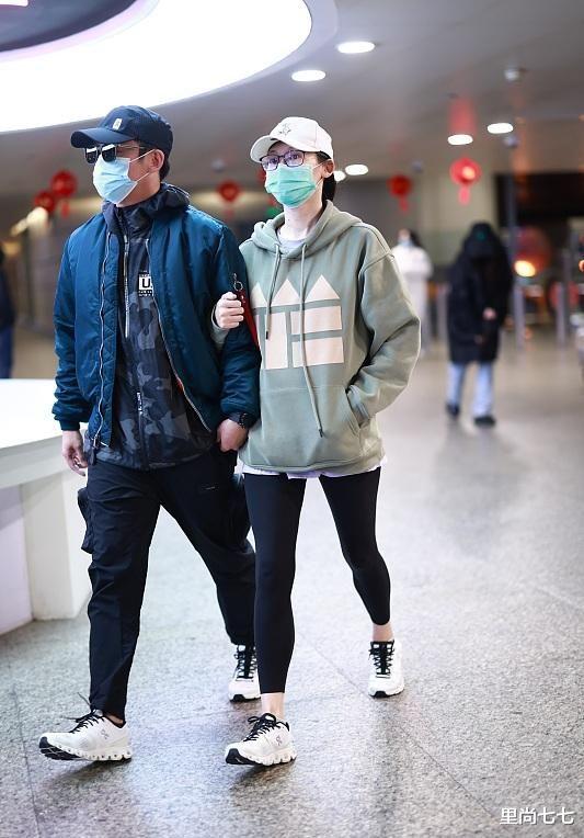 郑恺|苗苗一家三口首次走机场，郑恺发福成大叔她却暴瘦，女儿长相曝光