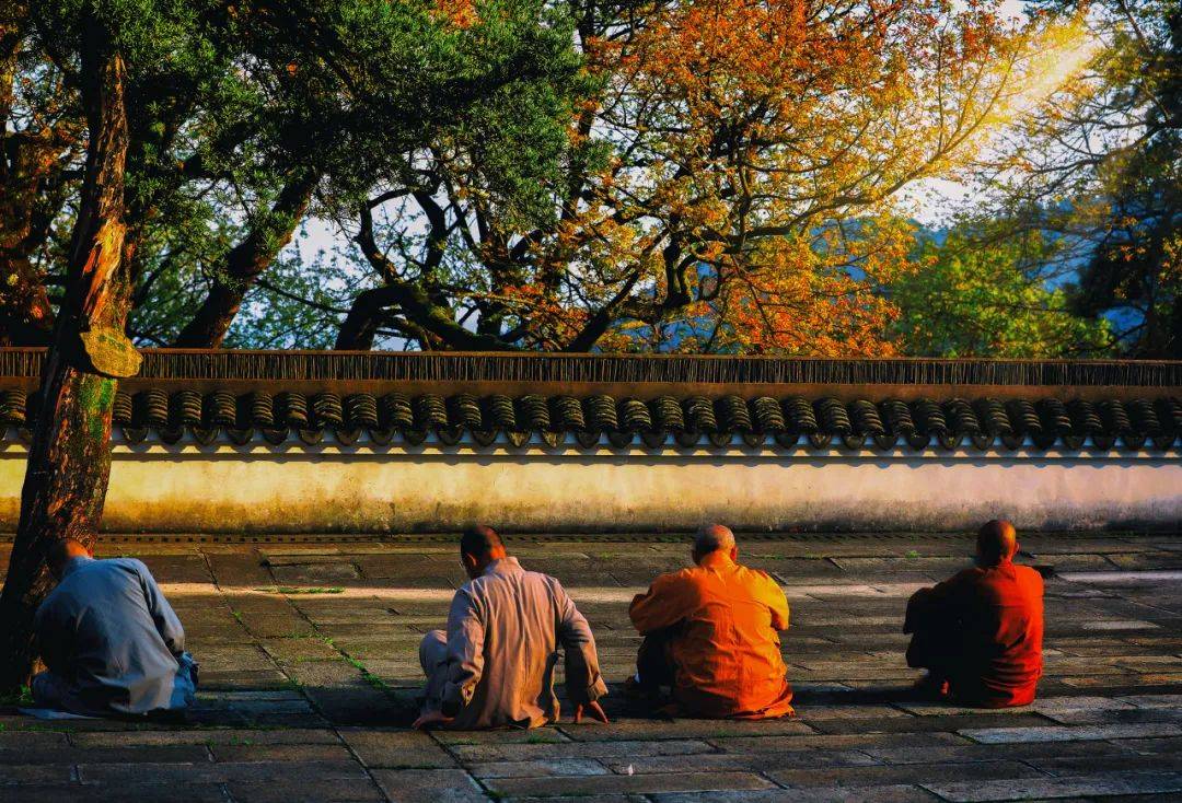 招聘|千年古寺招聘:月薪过万,周末双休,免费饭菜,早九晚五还不加班