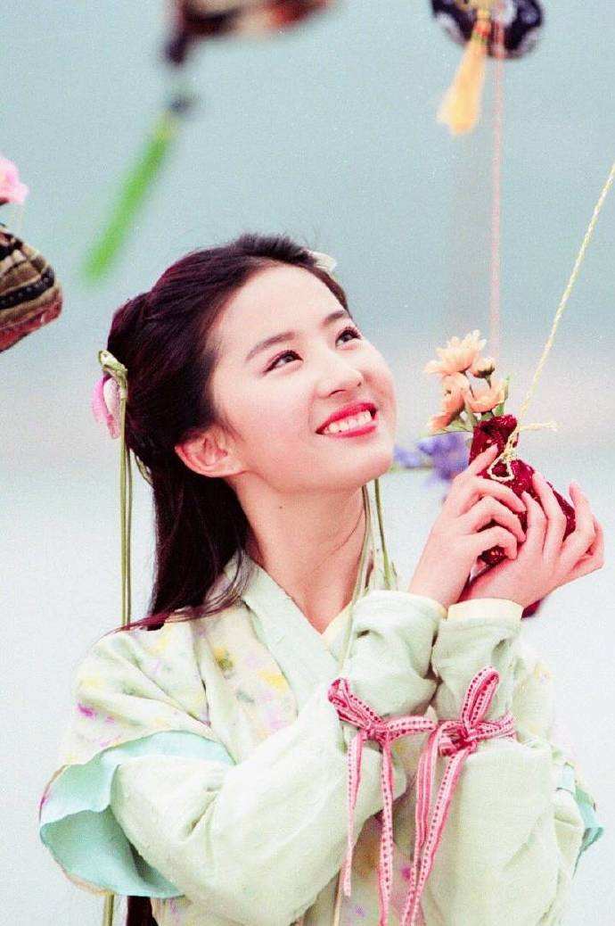 刘亦菲|宋祖德曝刘亦菲是变性人，称有确凿证据，神仙姐姐真是神仙哥哥？