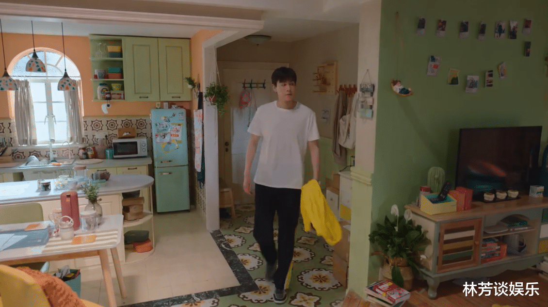 秦海璐|仅播一集，热度三亿，影后秦海璐一出手，给职场剧带来“王炸”！