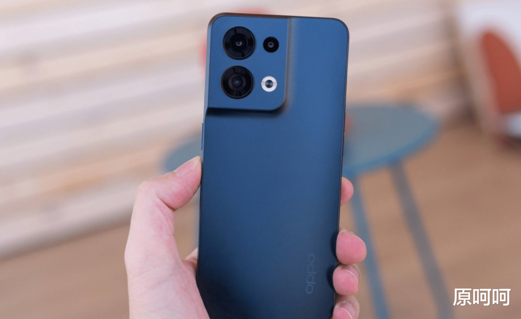 耀世新生!OPPO Find N2系列“真机”曝光:高颜值,无缝无折痕|香