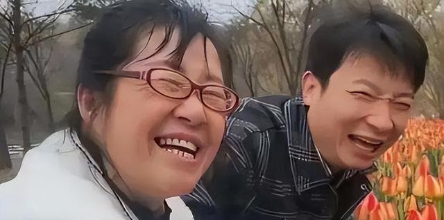 余秀华|分手闹剧升级!杨槠策曝其有“很多男人”,余秀华回怼:我起诉你