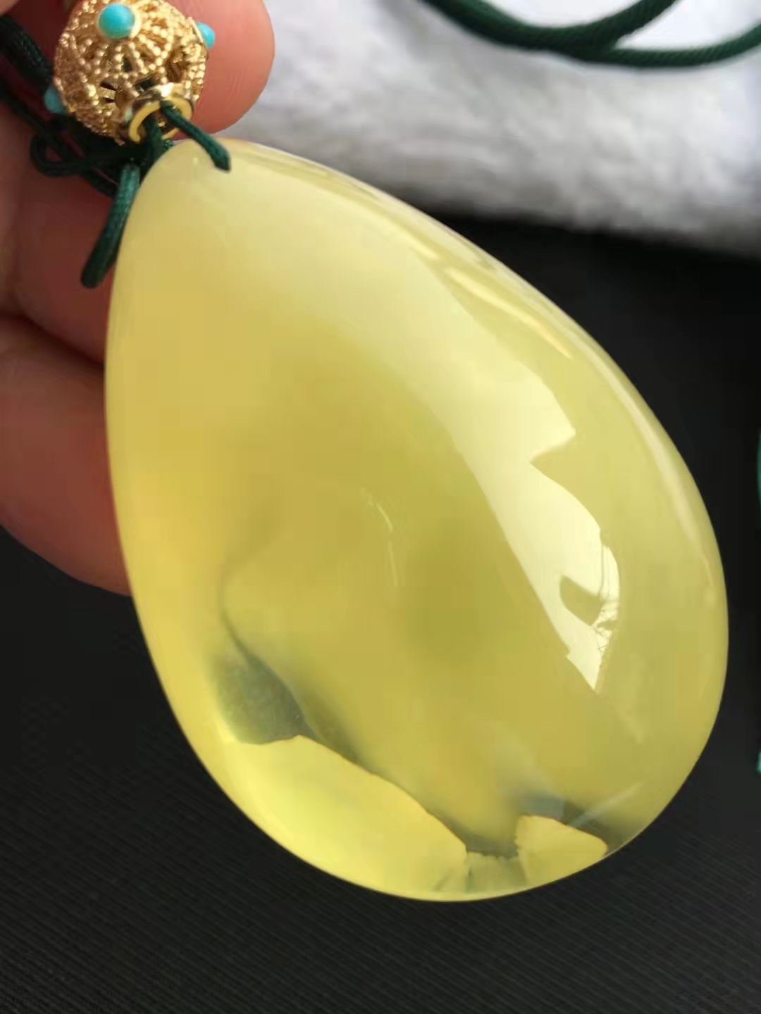 |什么是蜜蜡？蜜蜡和琥珀的区别！！！