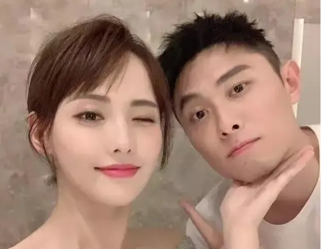 买超|董子健和买超都有一个共同点，那就是选的老婆都不被母亲认可