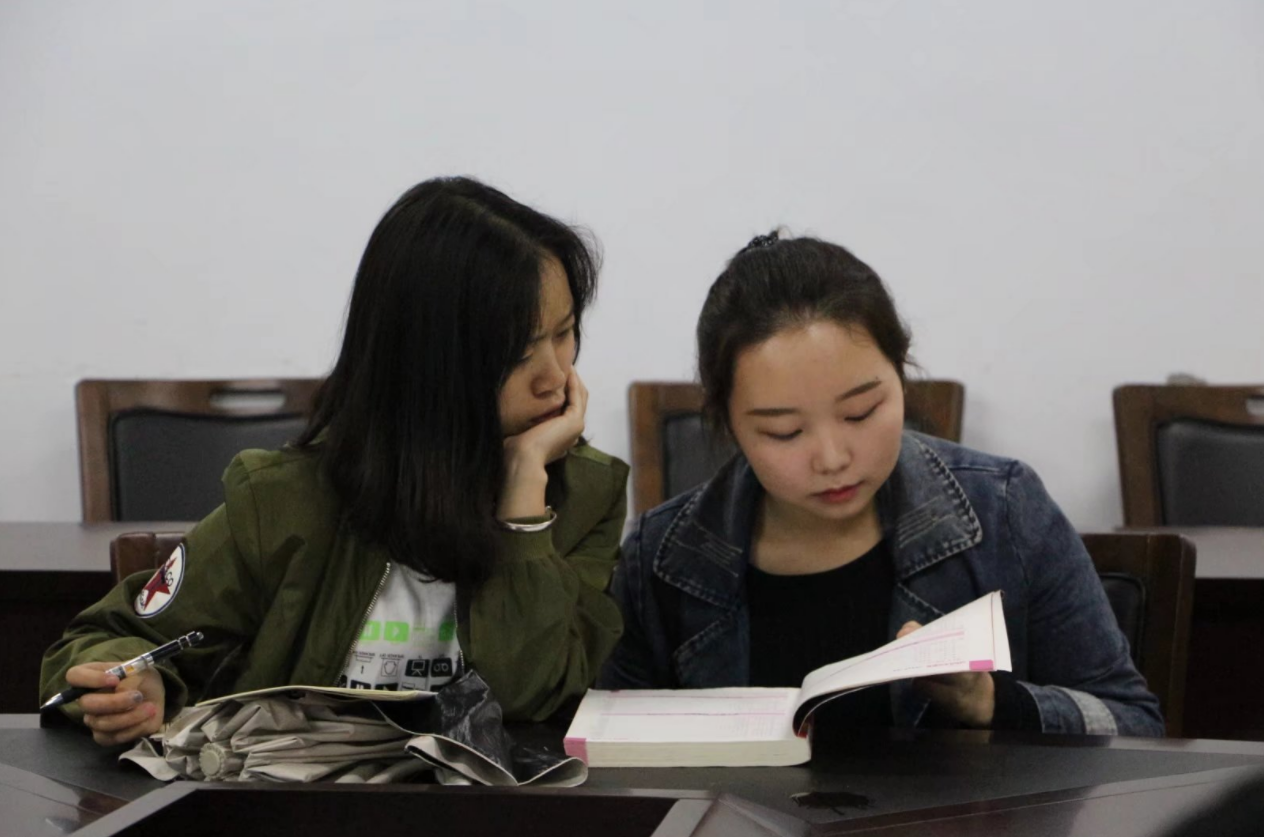 便秘|考上研究生却还不知道这三个岗位,那才是真的血亏,年薪是真的高