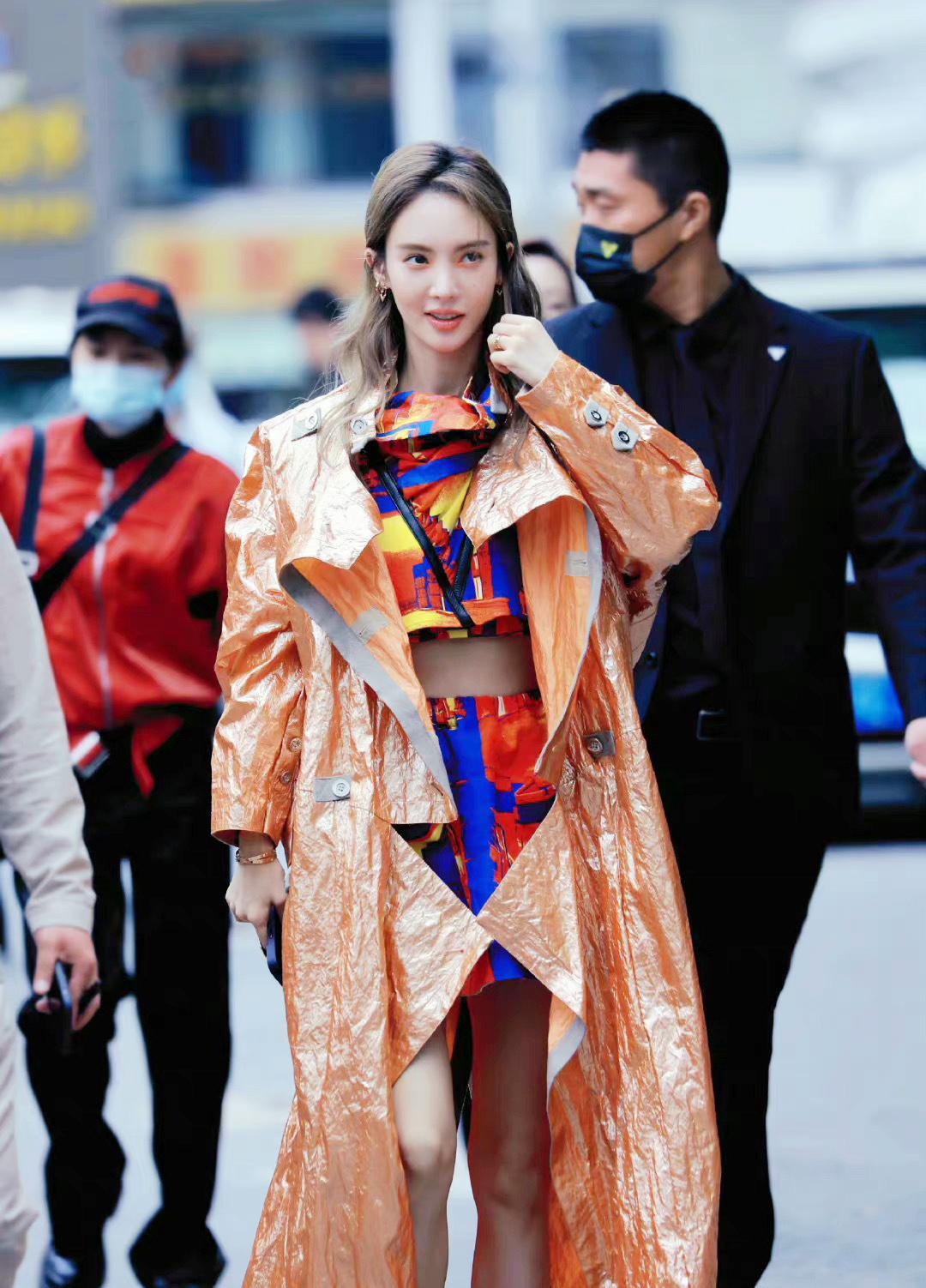 金晨|Vogue女星红毯秀:金晨廉价,周冬雨干瘪,孙怡豪放,张小斐王炸