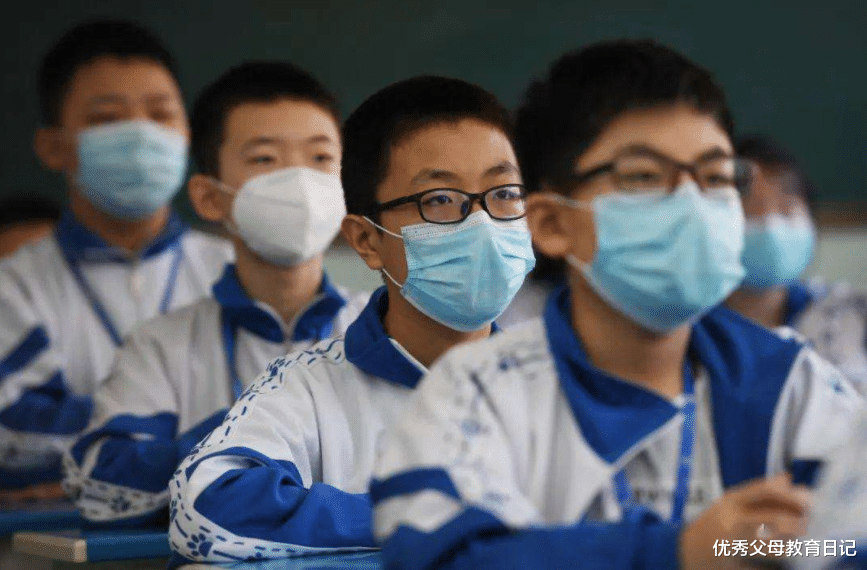 大学|中学生的自我介绍走红，纷纷说出自己长大后的理想，网友倍感骄傲
