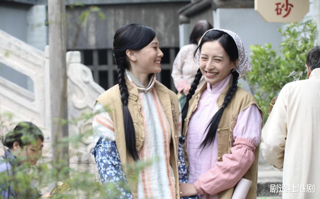 TVB|无视争奖是非,TVB花旦过33岁生日,好闺蜜挺巨肚带两个儿子参加