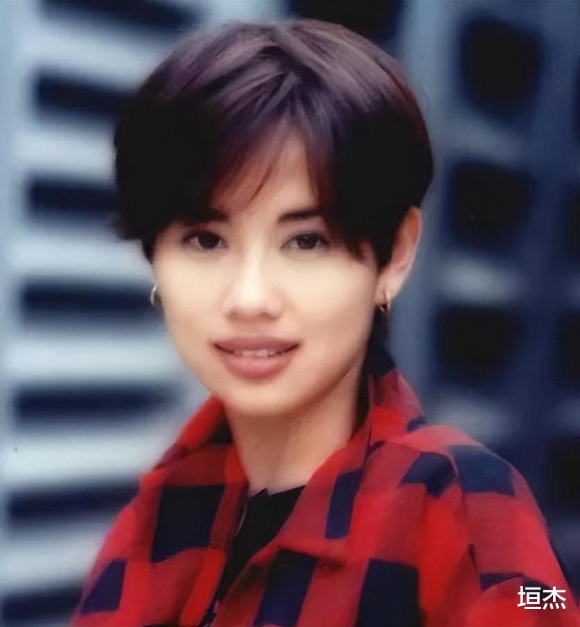 短发 能驾驭得了“短发”的女星，只服这10位，热巴等人就别硬上弓了