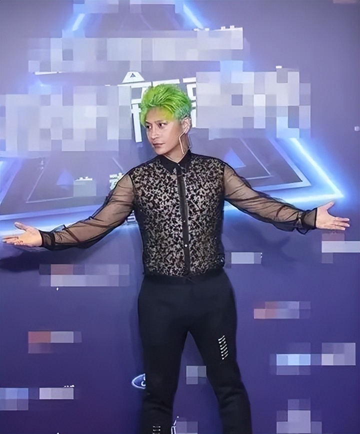 任嘉伦|任嘉伦双耳环造型连粉丝都难以抗拒的嫌弃：请爱惜羽毛好好演戏吧