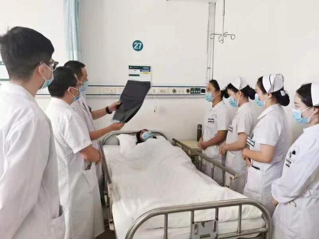 乳腺癌|罕见!黄陂区人民医院成功完成首例同时性双侧原发乳腺癌根治术