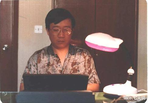 英达|19年前，梁左猝死家中，王朔怒骂英达：比黄世仁还黄世仁