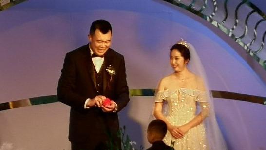 赵继伟|赵继伟婚礼内幕消息！郭艾伦领衔豪华伴郎团，杨鸣主持，刘景远证婚