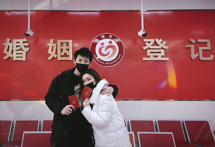 天天向上|小五和大王同一天宣布结婚，汪涵没有祝福前者，杨紫祝福后者