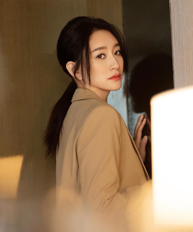 三里屯|李小冉究竟有多好看？