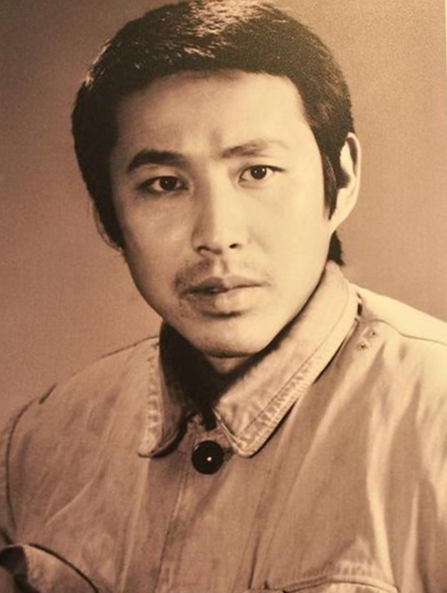 车晓|同是演“康熙”，把陈道明和焦晃放在一起，差距就出来了