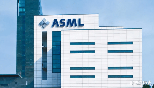 三星|ASML公开发话，外媒：用EUV光刻机换