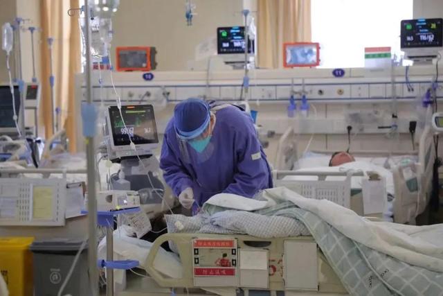 医院|专家:抗新冠病毒药物只是预防重症,不是“救命药”