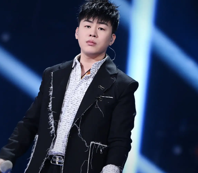 胡彦斌|李易峰、王嘉尔、王一博之后,娱乐圈轮盘赌的枪口瞄准了胡彦斌