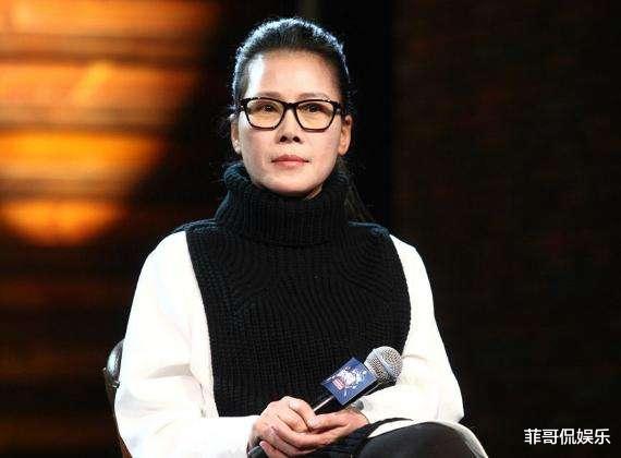 杨洋|怒摔话筒揭露黑幕,让那英委屈到哭的田震,为何销声匿迹了?