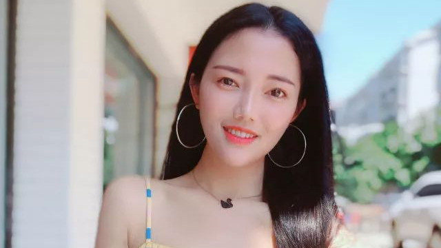 |自拍照的8种方式，比起剪刀手美10倍