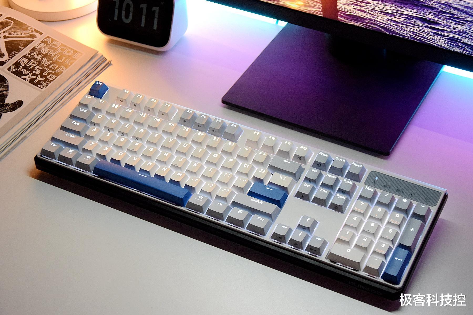 3g|超长续航,凯华定制TURBO轴体, 白色背光支持热插拔,这键盘太稳了