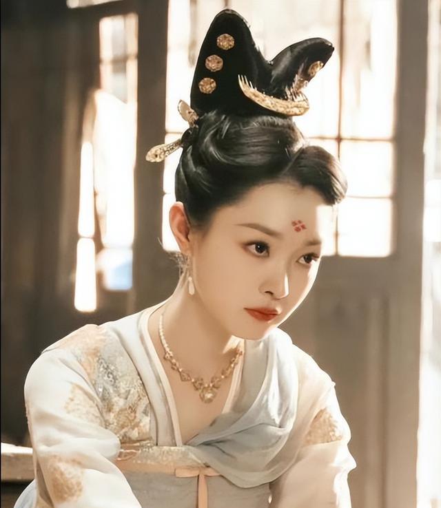 白敬亭|《长风渡》定妆照曝光，白敬亭古装尽显少年感，刘学义出演男二！