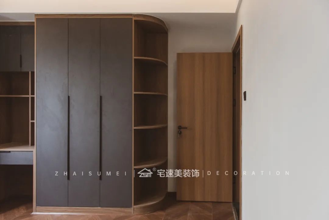 104平米现代极简风装修实景案例 开放式精致家居