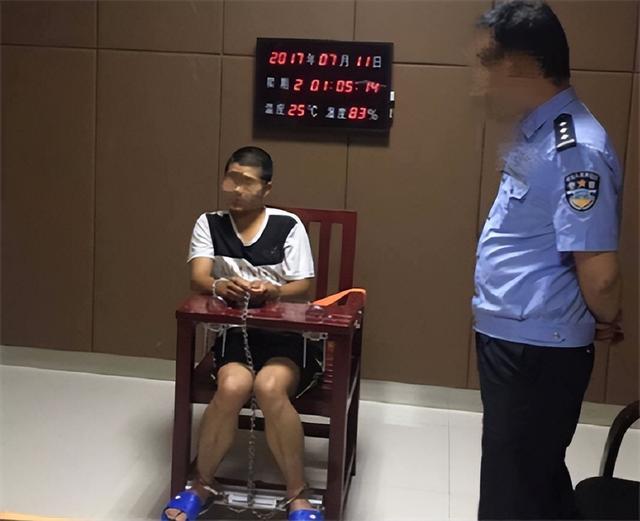 2020年,90后逃犯姚常凤被押刑场执行死刑,母亲:没生过这个畜生