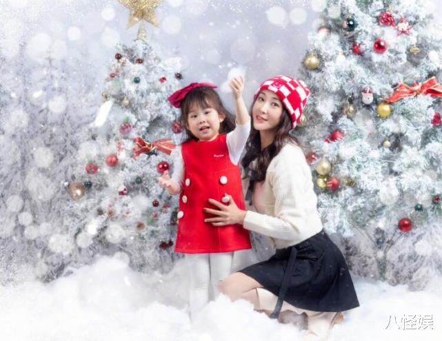 杜若溪|杜若溪严屹宽拍婚纱照，腹部圆润似怀孕，自曝长胖为减肥不吃午餐