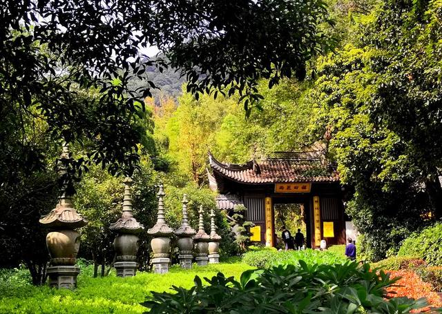 杭州|比灵隐寺更受杭州人喜爱的寺院，有寺名都很少听见，却美了上千年