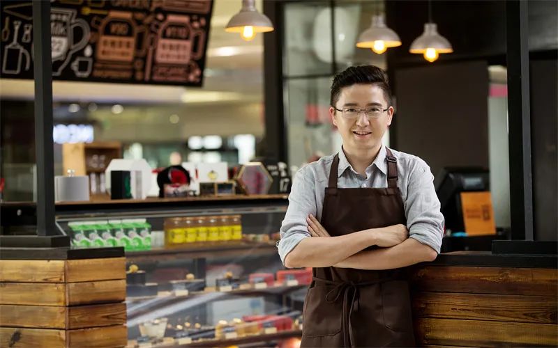 自由职业者|40岁以上的人，继续混职场就没什么意思了，不如去做这几件事情