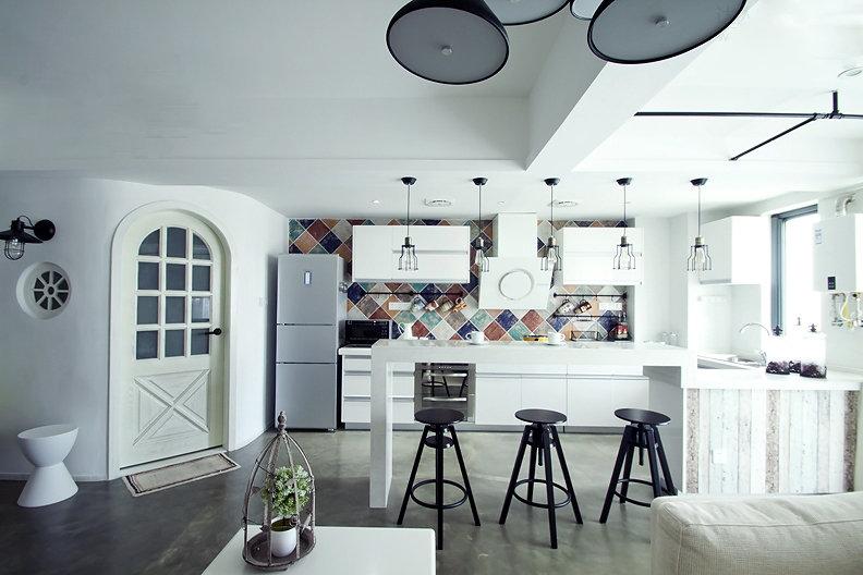 婆婆装修的新房真难看,简直像个墓地,半夜都能被吓醒!