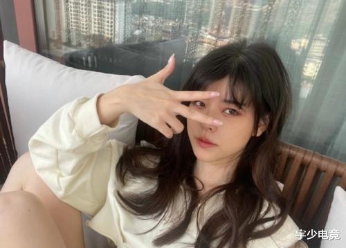 央视|这就是沫子带动主播人气的功力!看晴小兔热舞,对方十分钟涨粉1w