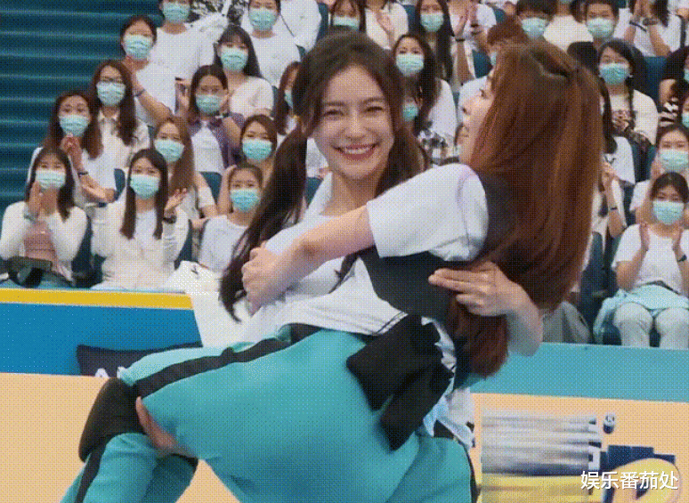 娱乐圈|娱乐圈中的“肾虚”男星，连80斤的女星都抱不起